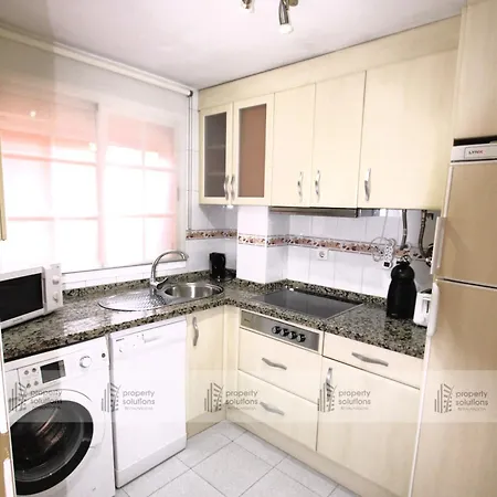 - A 600m De La Playa De La Carihuela - Terraza Soleada - Piscina - Parking Gratis Apartman Torremolinos